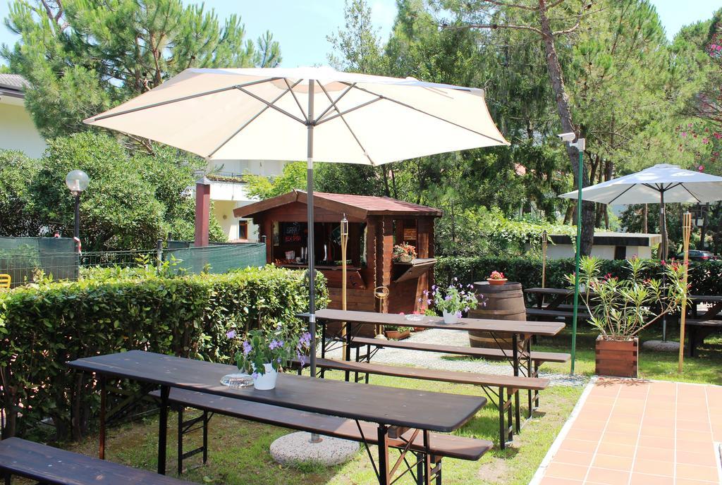 Hotel Eden Lignano Sabbiadoro Eksteriør bilde