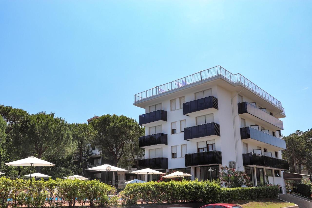 Hotel Eden Lignano Sabbiadoro Eksteriør bilde