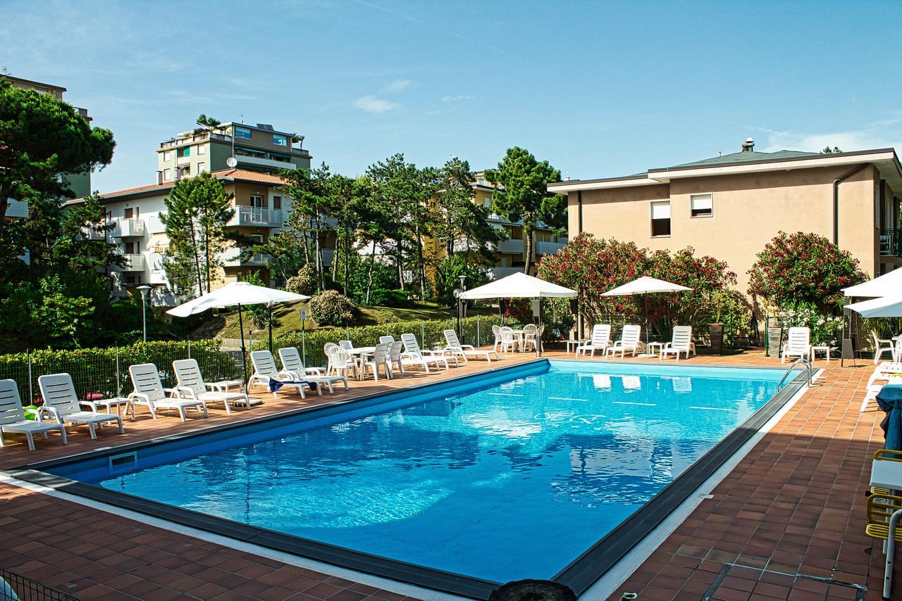 Hotel Eden Lignano Sabbiadoro Eksteriør bilde
