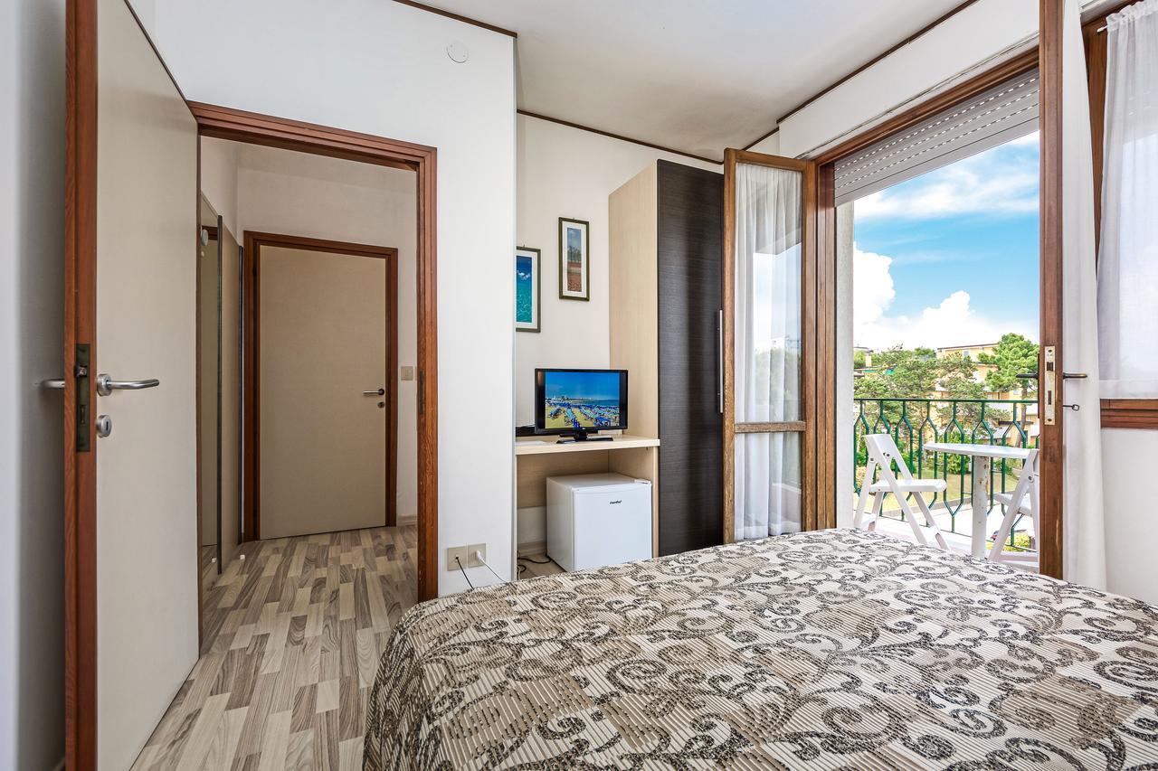 Hotel Eden Lignano Sabbiadoro Eksteriør bilde