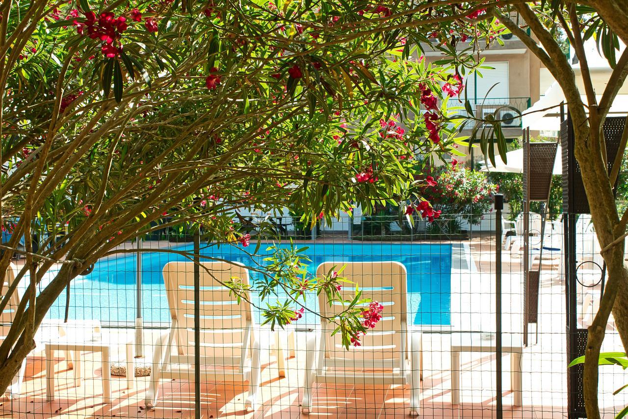 Hotel Eden Lignano Sabbiadoro Eksteriør bilde