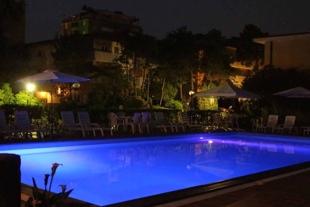 Hotel Eden Lignano Sabbiadoro Eksteriør bilde